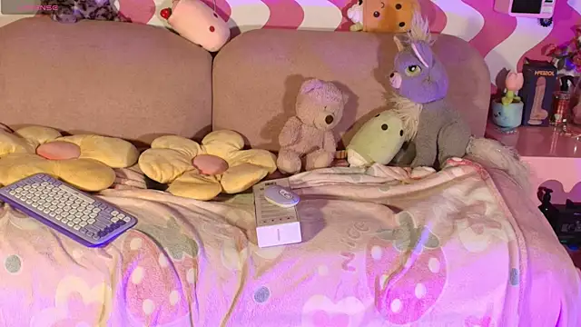 the girl with the red hai online show from January 2026 04:26:02 AM