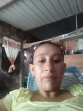 Snapshot of Mikela_19 chatting on December 2025 07:41:02 PM Mikela 19 online show from December 2025 07:41:02 PM