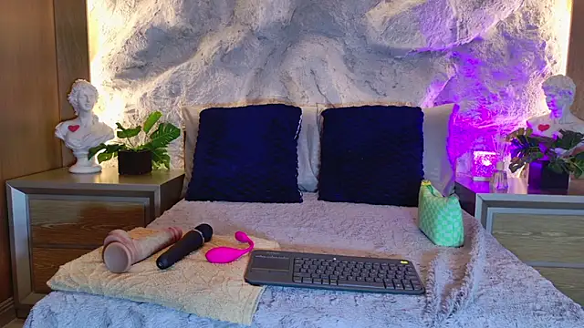bella mush online show from May 2026 02:12:02 PM
