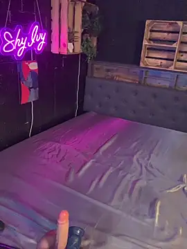 Snapshot of Shy-Ivy chatting on December 2025 10:40:01 PM Shy-Ivy online show from December 2025 10:40:01 PM