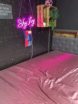 Snapshot of Shy-Ivy chatting on January 2026 11:20:01 PM Shy-Ivy online show from January 2026 11:20:01 PM