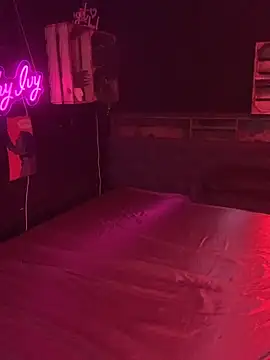 Snapshot of Shy-Ivy chatting on February 2026 10:19:01 PM Shy-Ivy online show from February 2026 10:19:01 PM