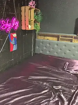 Snapshot of Shy-Ivy chatting on March 2026 10:13:01 PM Shy-Ivy online show from March 2026 10:13:01 PM