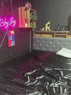 Shy-Ivy online show from April 2026 10:51:02 PM