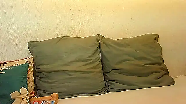 BrunetteNaomi8 online show from May 2026 09:08:02 PM
