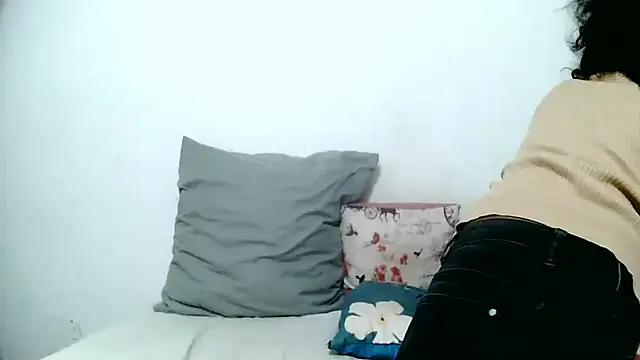 BrunetteNaomi8 online show from May 2026 08:03:02 PM