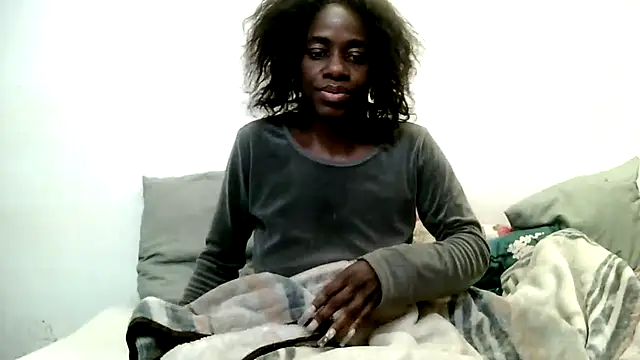 BrunetteNaomi8 online show from May 2026 01:33:01 AM