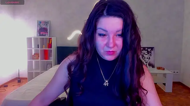 Snapshot of still__her chatting on November 2025 01:06:01 AM still her online show from November 2025 01:06:01 AM