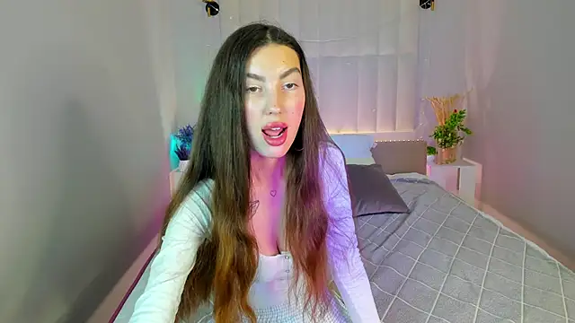 Snapshot of LiraRevery chatting on December 2025 12:29:01 AM LiraRevery online show from December 2025 12:29:01 AM