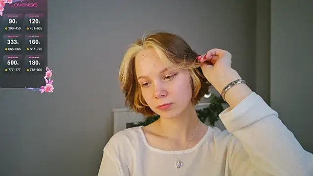 UmbraVelour online show from January 2026 02:32:01 PM