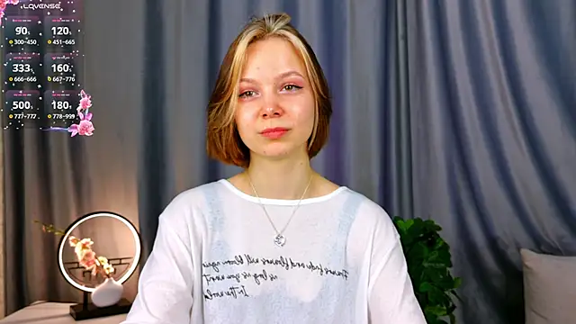 UmbraVelour online show from February 2026 01:06:01 PM