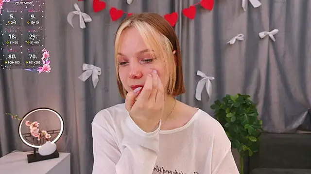 UmbraVelour online show from February 2026 01:20:01 PM