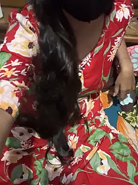 cutestpearl online show from November 2025 04:40:02 PM