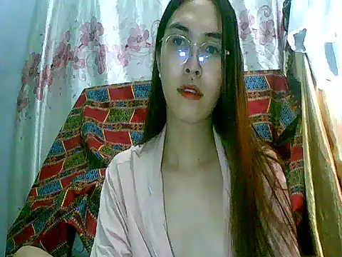 Snapshot of hottest_solel chatting on December 2025 04:05:01 PM hottest solel online show from December 2025 04:05:01 PM