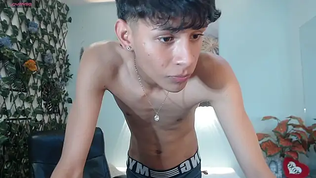 DraxBlade09 online show from November 2025 07:46:02 PM