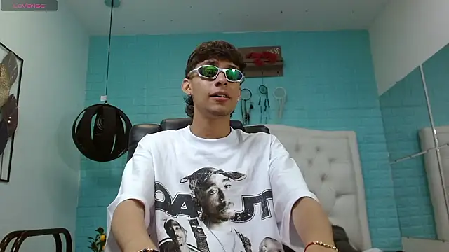 DraxBlade09 online show from March 2026 08:01:01 PM