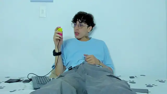 Snapshot of Dio__morningstar chatting on February 2026 08:38:02 PM Dio morningstar online show from February 2026 08:38:02 PM