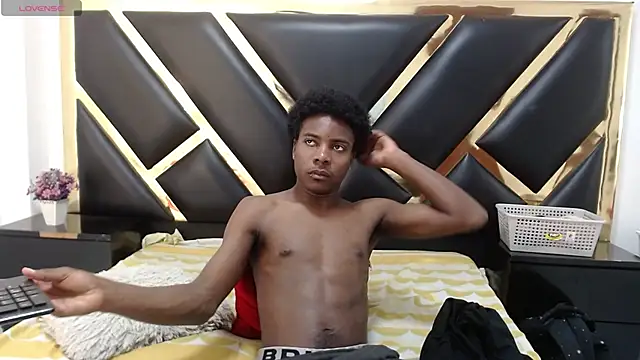 NoahJhonson69 online show from June 2026 11:56:02 AM