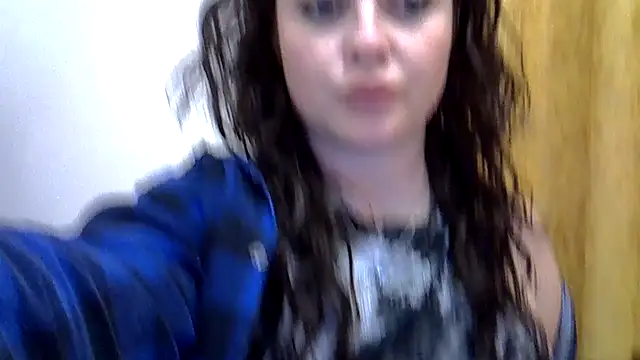 Snapshot of Darkroseq chatting on November 2025 07:39:02 PM Darkroseq online show from November 2025 07:39:02 PM