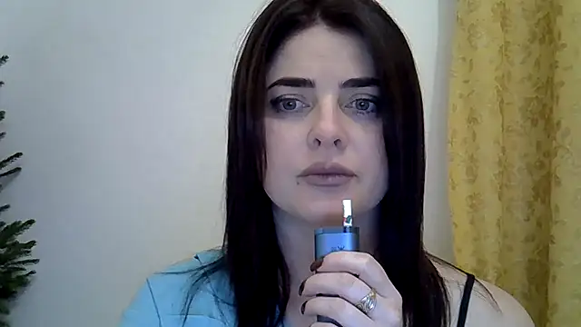 Snapshot of Darkroseq chatting on December 2025 07:55:01 PM Darkroseq online show from December 2025 07:55:01 PM