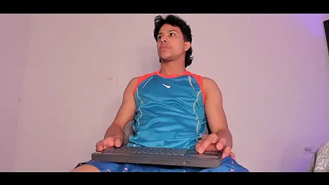 Snapshot of homerothompson chatting on November 2025 09:25:02 PM homerothompson online show from November 2025 09:25:02 PM