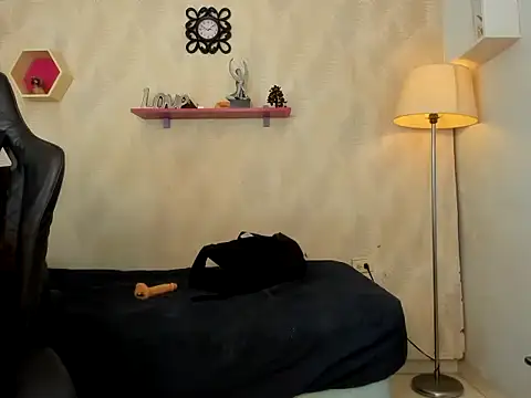 Snapshot of iam_milu19 chatting on November 2025 07:40:02 PM iam milu19 online show from November 2025 07:40:02 PM