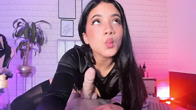 Snapshot of Elizabetth_Benz chatting on June 2026 07:24:02 PM Elizabetth Benz online show from June 2026 07:24:02 PM