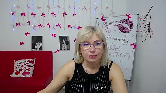 LaurenWishy online show from March 2026 02:04:02 AM