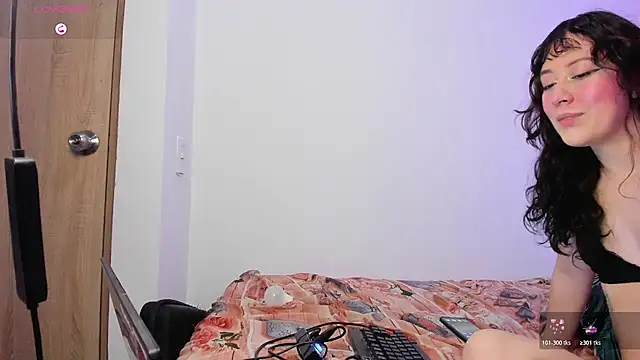 tessa  evans online show from June 2026 01:28:02 AM