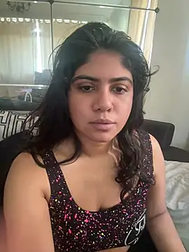 TiaBella  online show from February 2026 01:20:01 PM