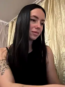 Snapshot of KamilaSy chatting on November 2025 11:16:02 PM KamilaSy online show from November 2025 11:16:02 PM