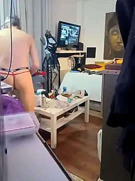 xelyber online show from April 2026 10:25:02 PM