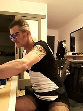 xelyber online show from April 2026 02:58:01 AM