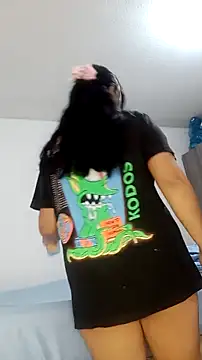 Valentinhaa online show from February 2026 12:12:01 PM