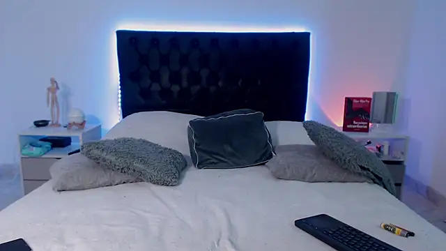 ray Weeed online show from November 2025 10:34:02 PM