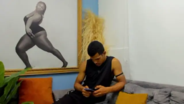 maikol twinkx online show from December 2025 06:25:01 PM