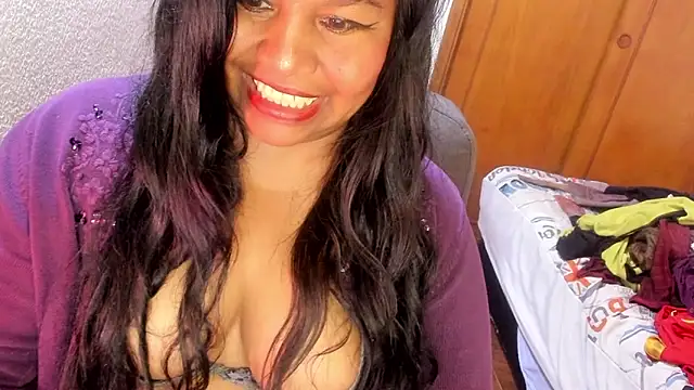 ebonycamelia online show from April 2026 06:06:01 PM