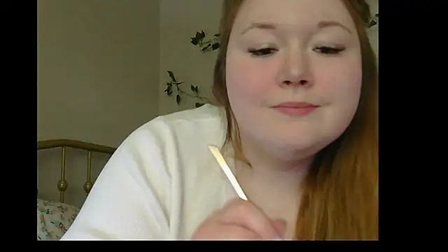 Lilah Sweet online show from June 2026 07:49:01 PM