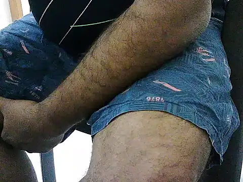 Snapshot of blue_roy chatting on December 2025 04:12:02 PM blue roy online show from December 2025 04:12:02 PM