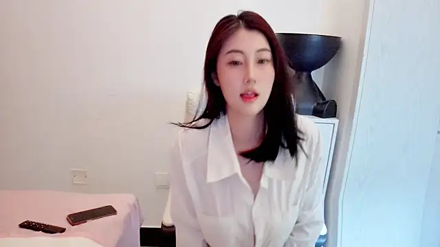 XIAOFENG-2025 online show from December 2025 08:44:01 AM