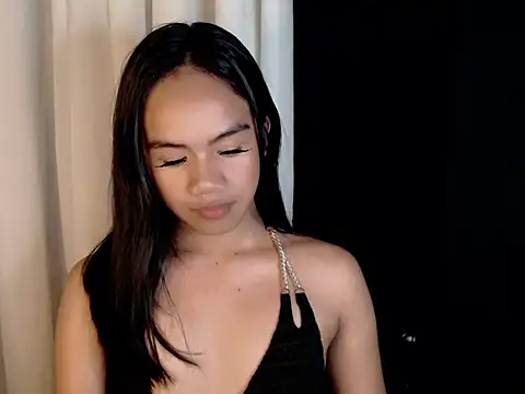 Snapshot of Ariluvsyou chatting on February 2026 02:13:02 PM Ariluvsyou online show from February 2026 02:13:02 PM