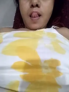 Snapshot of Hott_myraa chatting on January 2026 07:27:01 PM Hott myraa online show from January 2026 07:27:01 PM