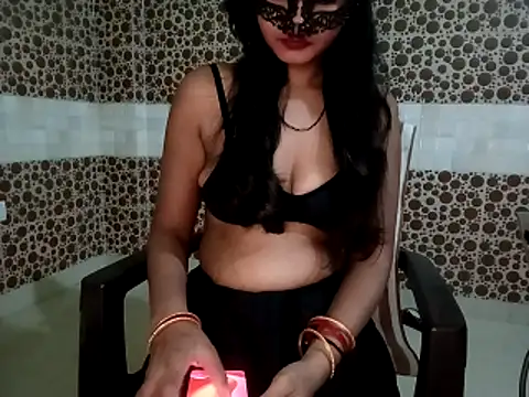 Sassy Shanvi online show from April 2026 11:13:02 PM