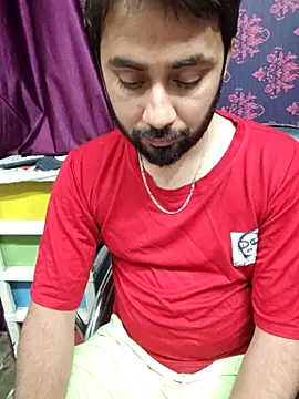 Cute Lucky online show from April 2026 06:21:01 PM