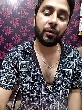 Cute Lucky online show from April 2026 02:33:01 PM