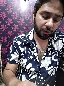 Cute Lucky online show from April 2026 06:47:01 PM