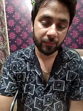 Cute Lucky online show from May 2026 06:03:01 PM