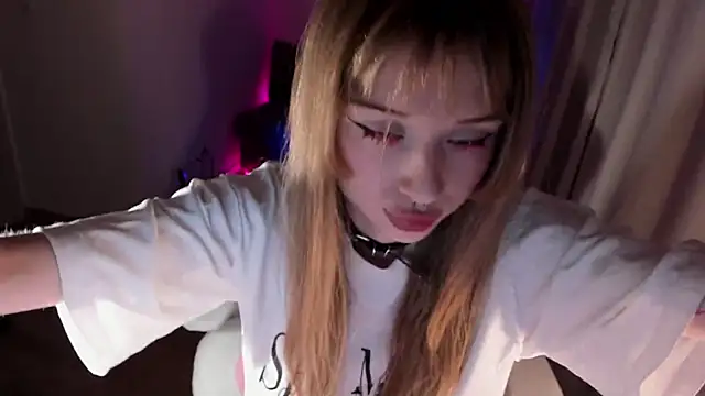 Snapshot of mnepohuyyyda chatting on December 2025 08:03:02 PM mnepohuyyyda online show from December 2025 08:03:02 PM