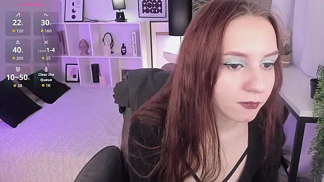 BeautifulSnake online show from December 2025 08:29:01 PM