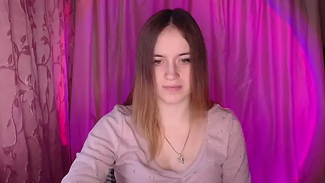 Snapshot of Illa_May chatting on December 2025 07:25:02 AM Illa May online show from December 2025 07:25:02 AM